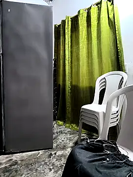 giannis090 online show from April 2026 11:02:01 PM