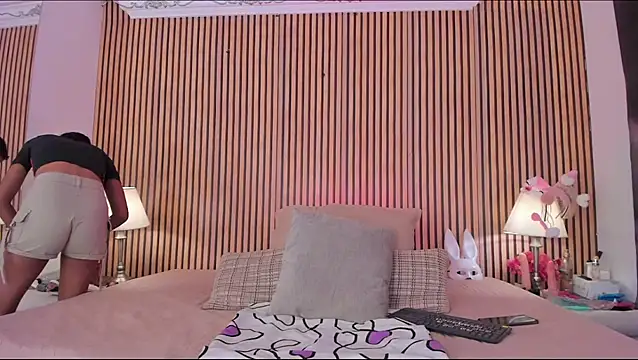 keeyla stone online show from November 2025 08:32:01 PM