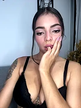 TaylorGreys online show from October 2025 06:26:02 AM