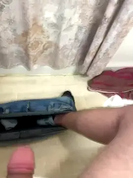 KingRonni online show from October 2025 08:41:01 PM