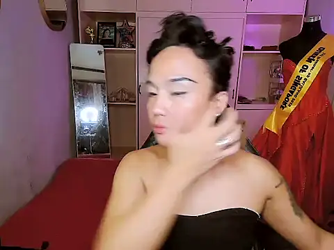 Snapshot of YourNikkieXxx chatting on October 2025 08:15:02 PM YourNikkieXxx online show from October 2025 08:15:02 PM