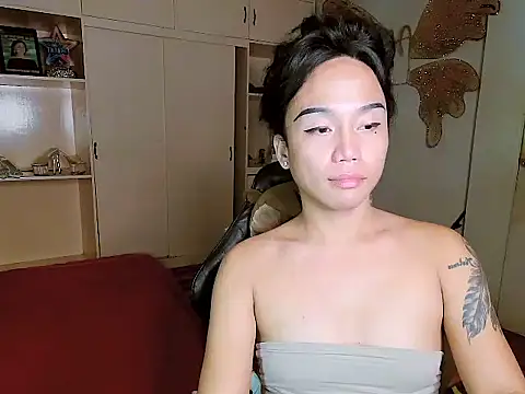 Snapshot of YourNikkieXxx chatting on October 2025 05:04:02 PM YourNikkieXxx online show from October 2025 05:04:02 PM