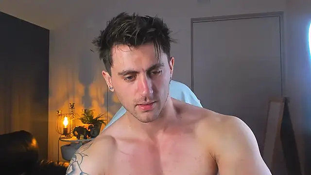 Oscar Miller  online show from October 2025 09:04:02 PM