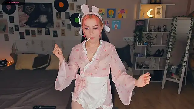 Snapshot of VedaSchulz chatting on February 2026 06:34:02 PM VedaSchulz online show from February 2026 06:34:02 PM