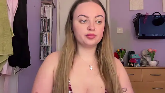 SexySashaxox online show from March 2026 12:35:02 PM