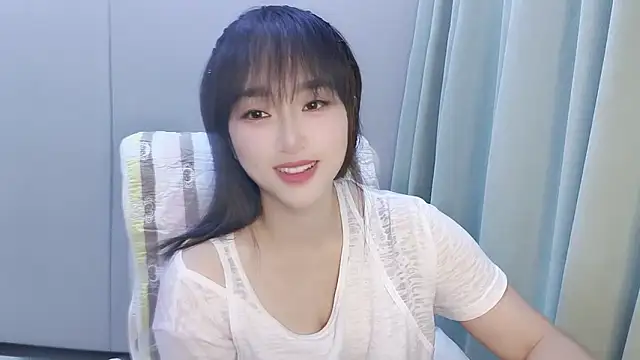 Snapshot of Honeysexy-1 chatting on September 2025 12:18:01 PM Honeysexy-1 online show from September 2025 12:18:01 PM
