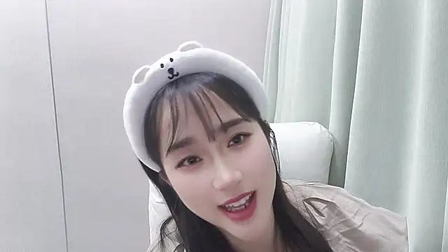 Honeysexy-1 online show from October 2025 02:29:01 PM