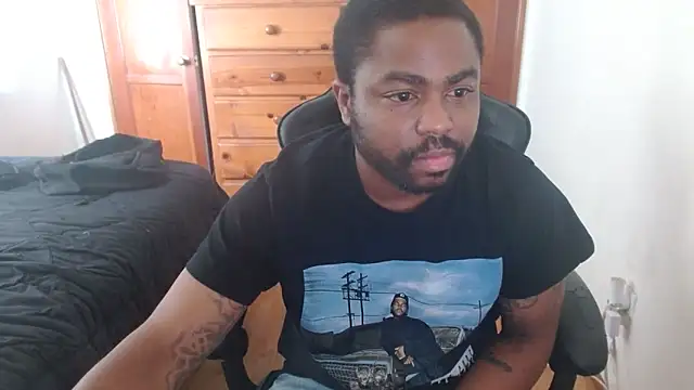 Breadwinnah online show from November 2025 08:43:02 PM