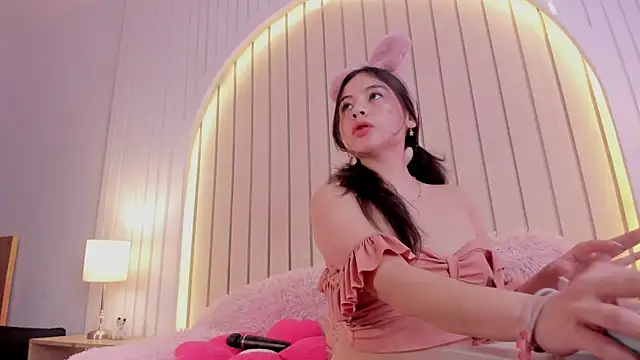 ameliiaa smith online show from October 2025 12:50:02 AM