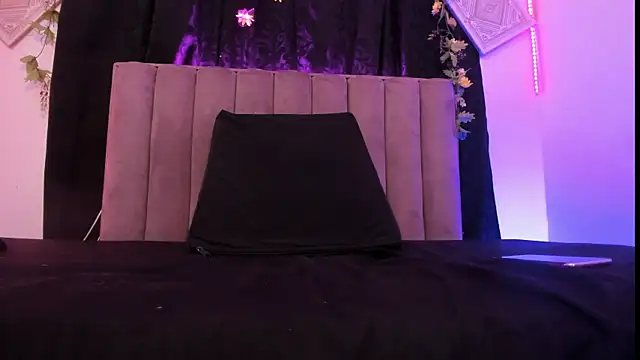 AkiraStone  online show from October 2025 07:22:02 PM