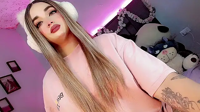 Snapshot of kattie_Sweet_ chatting on October 2025 01:08:02 AM kattie Sweet online show from October 2025 01:08:02 AM