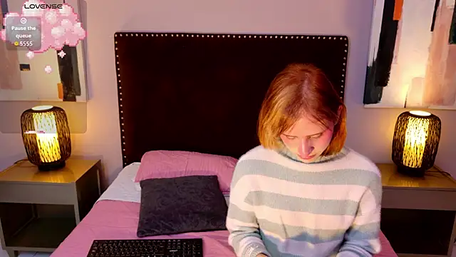 seraphine star online show from March 2026 12:54:02 AM