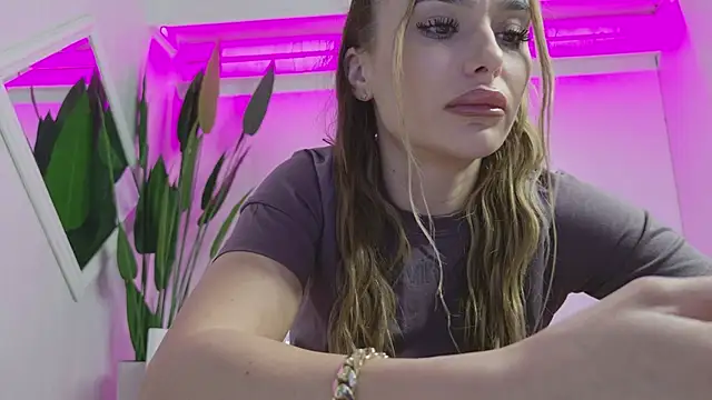 KaseyQuinn  online show from March 2026 08:41:01 PM