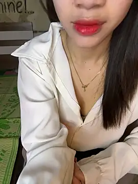 TiNa 04 online show from March 2026 12:40:01 AM