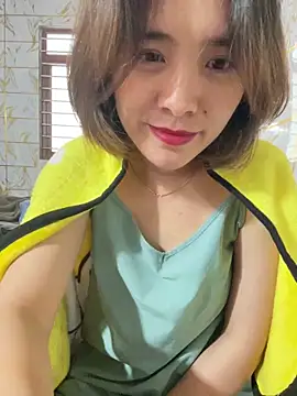 Snapshot of Lyzizi_lovely09 chatting on November 2025 02:46:02 AM Lyzizi lovely09 online show from November 2025 02:46:02 AM