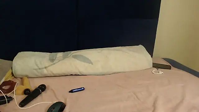 Sexy-Momo online show from September 2025 05:37:01 PM