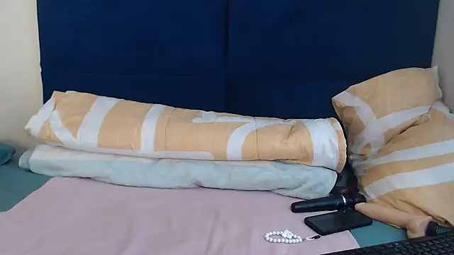 Sexy-Momo online show from December 2025 05:36:02 AM