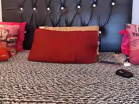 SweetJuicyPussy  online show from September 2025 05:13:01 PM