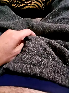 DomDix online show from October 2025 03:13:01 PM