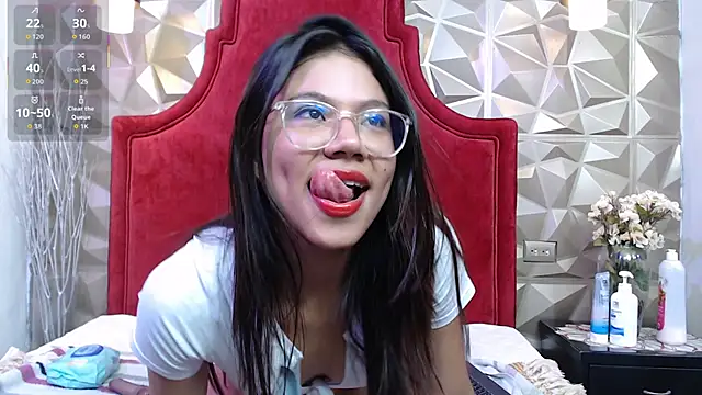 Snapshot of TrixySductress chatting on October 2025 12:31:01 PM TrixySductress online show from October 2025 12:31:01 PM