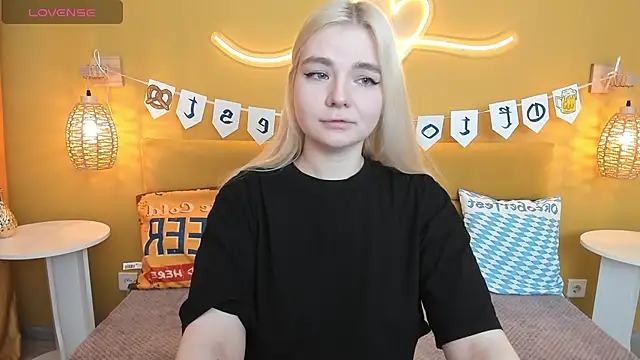 RuthBryant online show from September 2025 01:31:02 AM