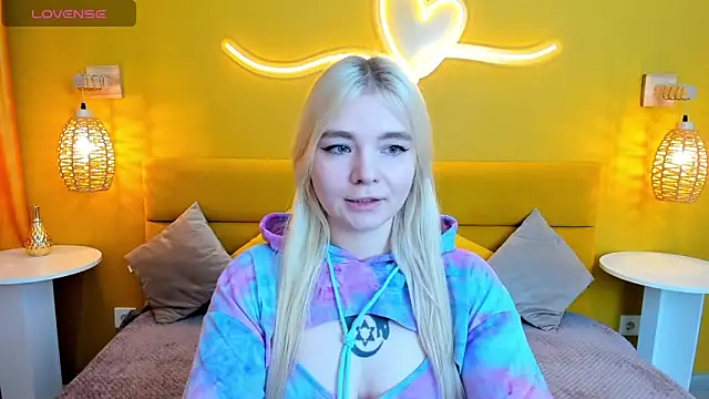 RuthBryant online show from October 2025 12:53:01 AM