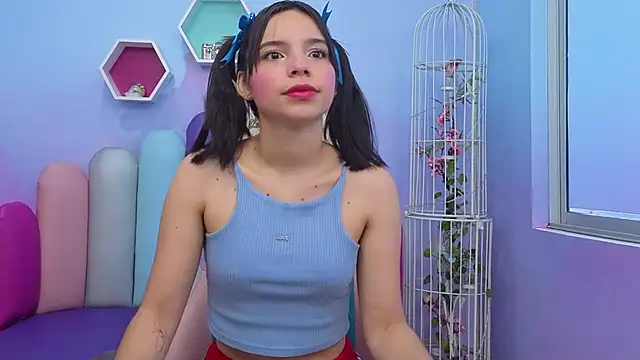 Issa Skinny  online show from November 2025 11:32:01 AM