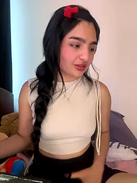 Clementyne30 online show from November 2025 10:31:01 PM