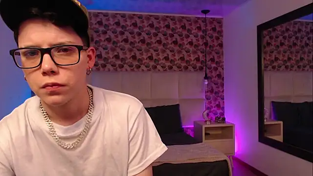 SpencerMontgomery online show from September 2025 05:40:02 PM