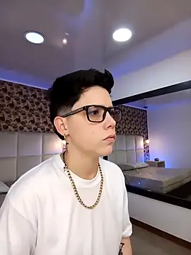 SpencerMontgomery online show from October 2025 07:03:02 PM