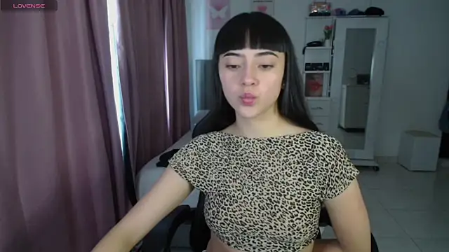 violetta blackk online show from March 2026 05:51:02 PM