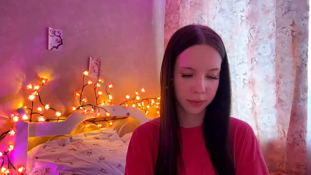 AxyKitten online show from October 2025 12:16:01 PM