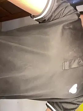 elfernh online show from October 2025 03:45:01 AM