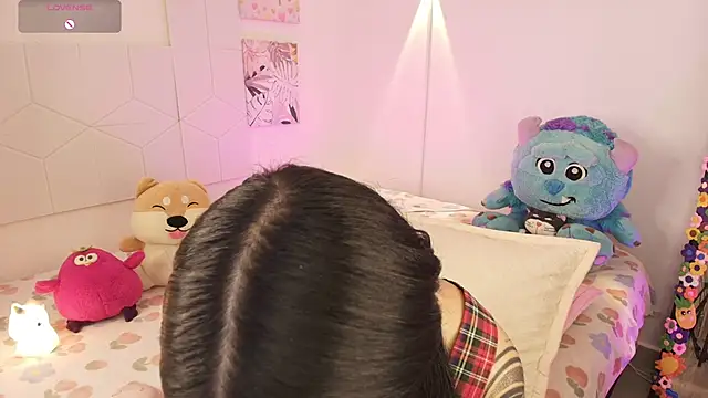 justonecute online show from November 2025 01:33:02 AM