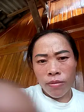 CoMay003 online show from September 2025 06:38:01 AM