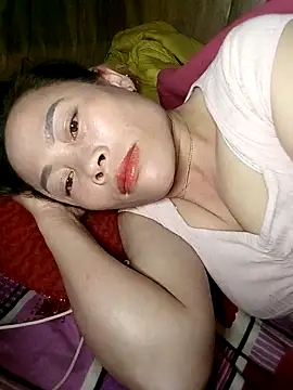 CoMay003 online show from April 2026 06:10:01 PM