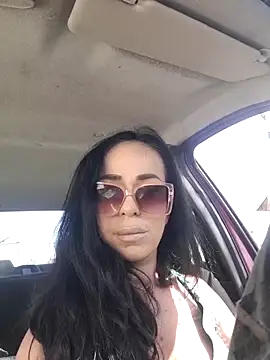 Snapshot of Rosaliemilaxxx chatting on September 2025 12:10:01 PM Rosaliemilaxxx online show from September 2025 12:10:01 PM