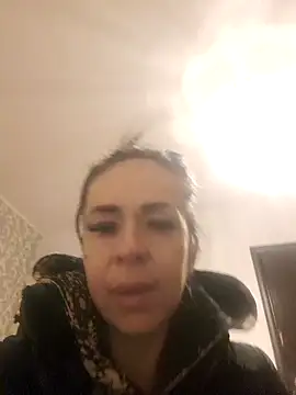 Snapshot of Rosaliemilaxxx chatting on November 2025 03:54:02 PM Rosaliemilaxxx online show from November 2025 03:54:02 PM