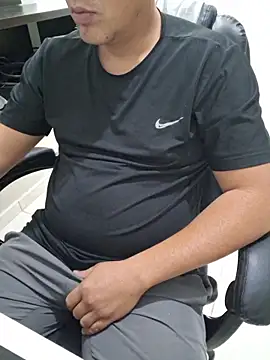 Snapshot of Carloskasado chatting on October 2025 11:49:02 PM Carloskasado online show from October 2025 11:49:02 PM