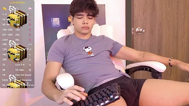 an drew18 online show from February 2026 01:05:02 PM