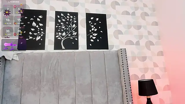 cristhi esterling online show from November 2025 12:05:01 PM