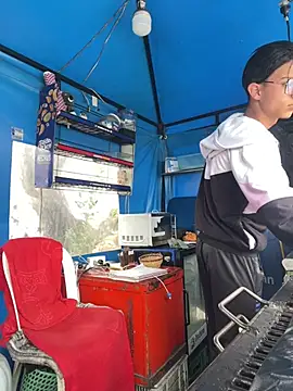 diegoand0911 online show from April 2026 04:48:01 PM