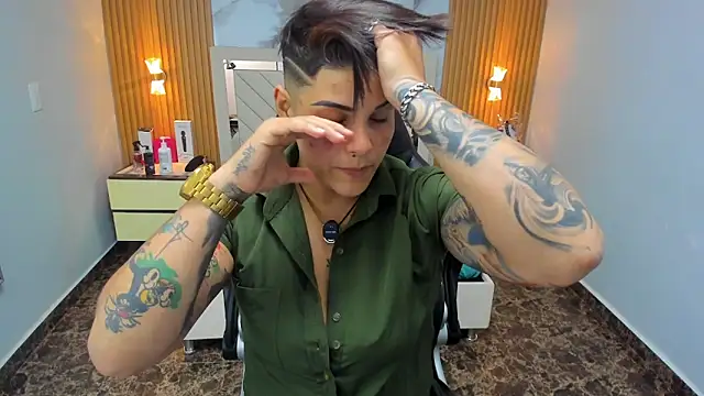 KAROLLJONES1 online show from February 2026 07:52:02 PM