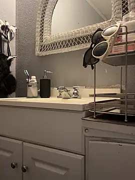 goddessmissmia online show from September 2025 04:34:01 PM