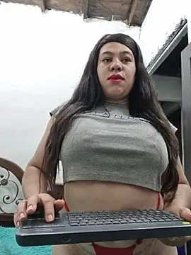 ALMAWHITE online show from October 2025 10:26:02 AM