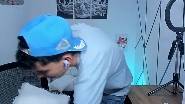 Room 69x online show from November 2025 03:32:02 AM