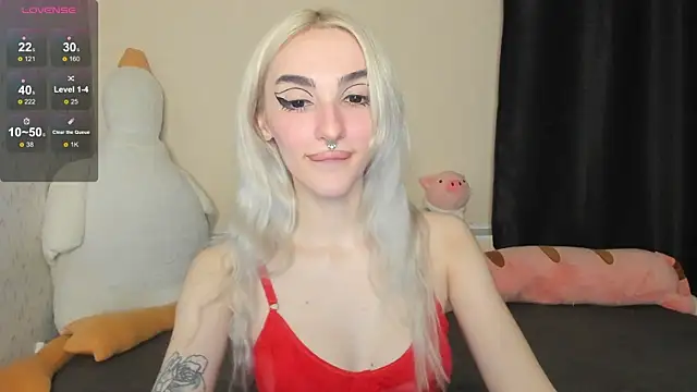 succubantra online show from October 2025 03:02:01 PM