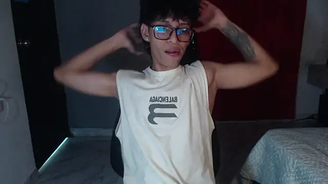 Snapshot of sung_yol chatting on September 2025 03:44:02 AM sung yol online show from September 2025 03:44:02 AM