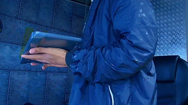 AlanCutee online show from October 2025 11:55:01 AM