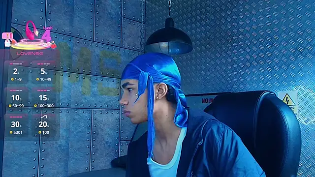 AlanCutee online show from October 2025 01:07:02 PM